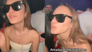 Arkadaşı zannedip bir başka kadını öptü! Sinirler bir anda gerildi: Sosyal medyada gündem yaratan görüntüler... 