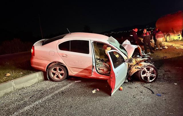 Mersin'de 3 aracın karıştığı kazada 1 kişi öldü, 4 kişi yaralandı