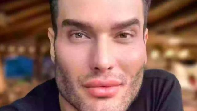 'Yaşayan Nostradamus' Athos Salome, 2025 yılındaki kehanetleri tüyler ürpertti! 'İnsanlık için hayati dönüm noktası'