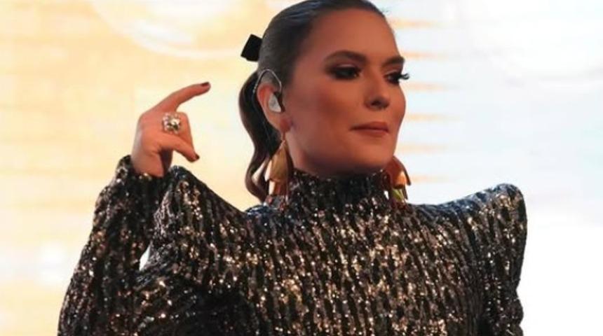 Demet Akalın yapay zekayla klip çekti! Kimse beğenmedi! Sosyal medyanın diline düştü