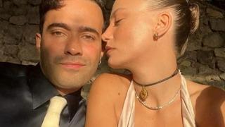 'Reklam aşkı' denmişti! Serenay Sarıkaya ve Mert Demir 14 Şubat'ı böyle kutladı! Öpmelere doyamadı 