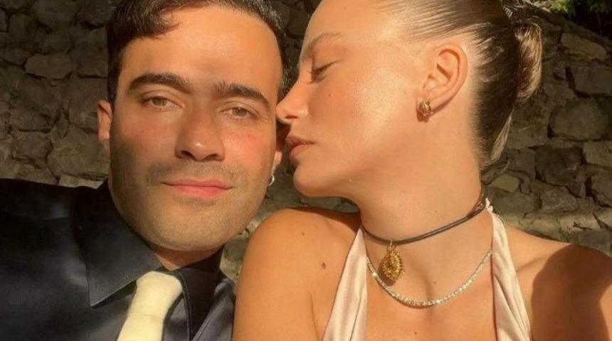 'Reklam aşkı' denmişti! Serenay Sarıkaya ve Mert Demir 14 Şubat'ı böyle kutladı! Öpmelere doyamadı 