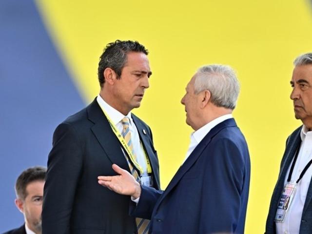 Ali Ko&ccedil; se&ccedil;ildiği gibi g&ouml;ndermişti! Aziz Yıldırım se&ccedil;ildiği gibi geri getirdi"
