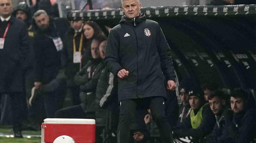 Ole Gunnar Solskjaer'den Trabzonspor galibiyeti sonrası dikkat çeken açıklama: Beşiktaş hakkıyla kazanır!