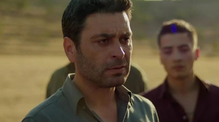 Uzak Şehir'in Cihan'ı Ozan Akbaba eşiyle pozunu paylaştı! Yorum yağdı: Eşiniz çok güzel