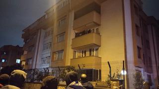 Deprem olmadan kolonlar çatlıyor! İstanbul'da bir bina daha boşaltıldı... Gidecek yeri olmayanlar otele gönderildi