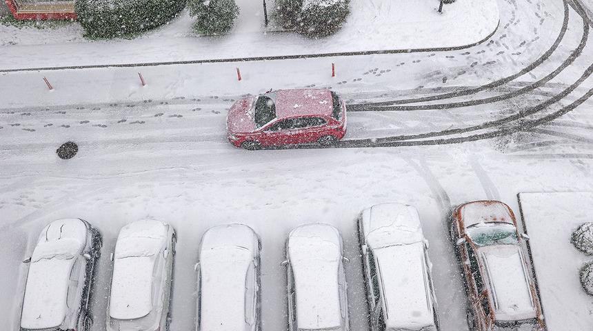 İstanbullular hazırlanın... Daha fazla kar geliyor: Hem tarih hem santim verdi