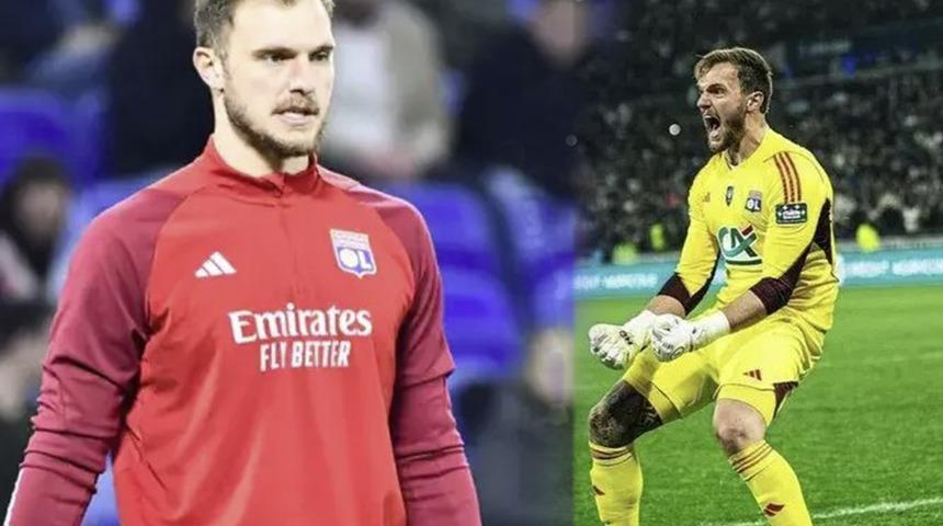 Bir devir kapanıyor! Yıldız kalecinin menajeri İstanbul'da! Taraflar masaya oturdu...