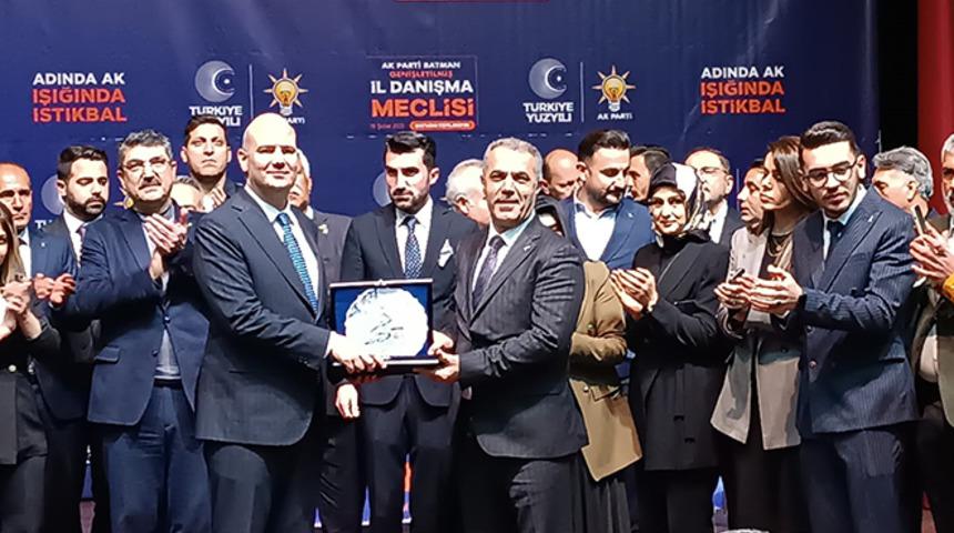 Batman'da CHP'den istifa eden 514 kişi AK Parti'ye geçti