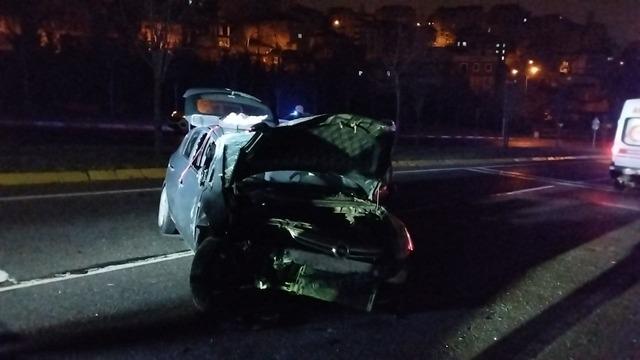 Kocaeli'de takla atan otomobilde 4 kişi yaralandı