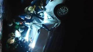 Ümraniye’de korkunç kaza: Otomobil aşağı uçtu paramparça oldu! 