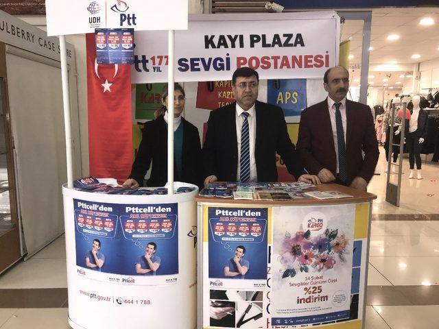 Herkes sevgilisine, eşine kartpostal g&ouml;nderirken o Afrin&rsquo;deki Mehmet&ccedil;iğe g&ouml;nderdi 2