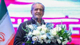 İran'da 'Türkçe' krizi! Cumhurbaşkanı Pezeşkiyan neye uğradığını şaşırdı: İki Türkçe şiir okumaktan sorun çıkmaz