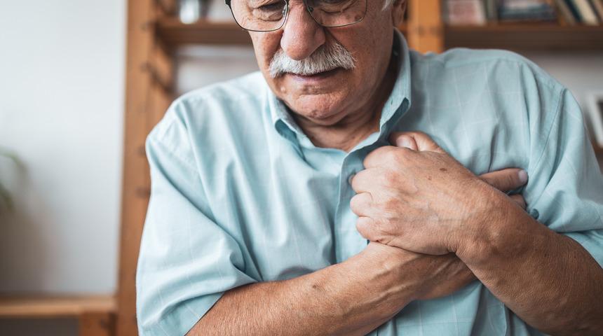 Artan kalp krizi vakalarının sebebi Covid-19 aşıları aşıları mı? Uzman isimden dikkat çeken yanıt