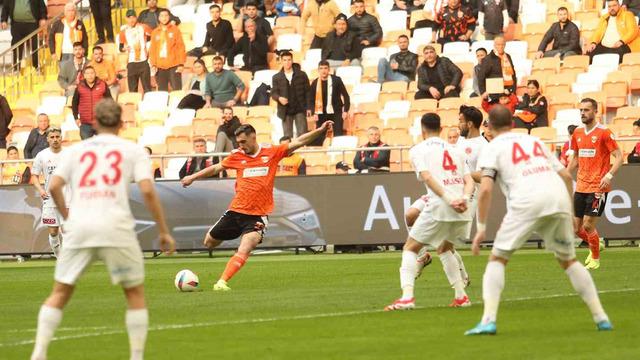 Hakem golü attı, iptal etti! TFF 1. Lig'de inanılmaz olay