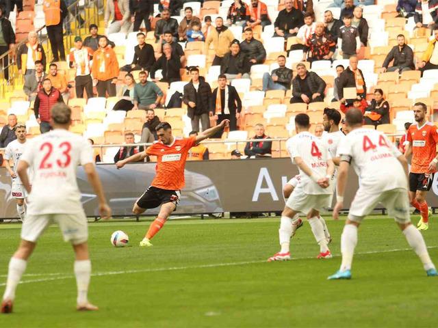 Hakem golü attı, iptal etti! TFF 1. Lig'de inanılmaz olay