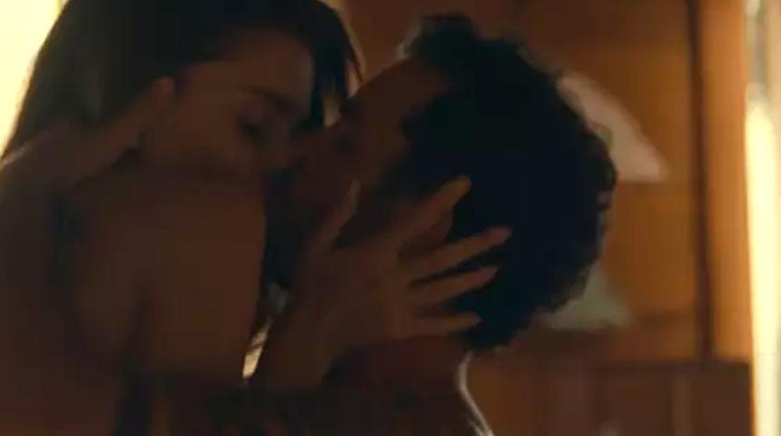 Rüzgara Bırak'taki cesur sahneler Hakan Sabancı'yı kızdırdı mı? Hande Erçel'den ayrıldığı konuşuyordu...