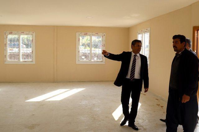 Başkan Pamuk, mahalle ve taziye evleri inşaatını inceledi
