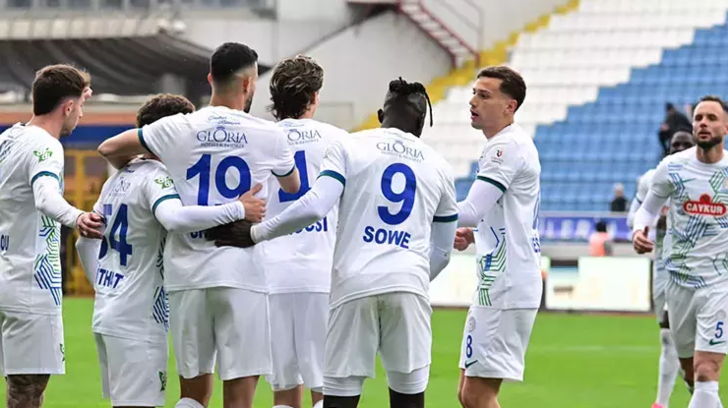 Şampiyonluk oranları derbi öncesi güncellendi! Galatasaray ve Fenerbahçe yarışında bir takım açık ara favori gösterildi... G2