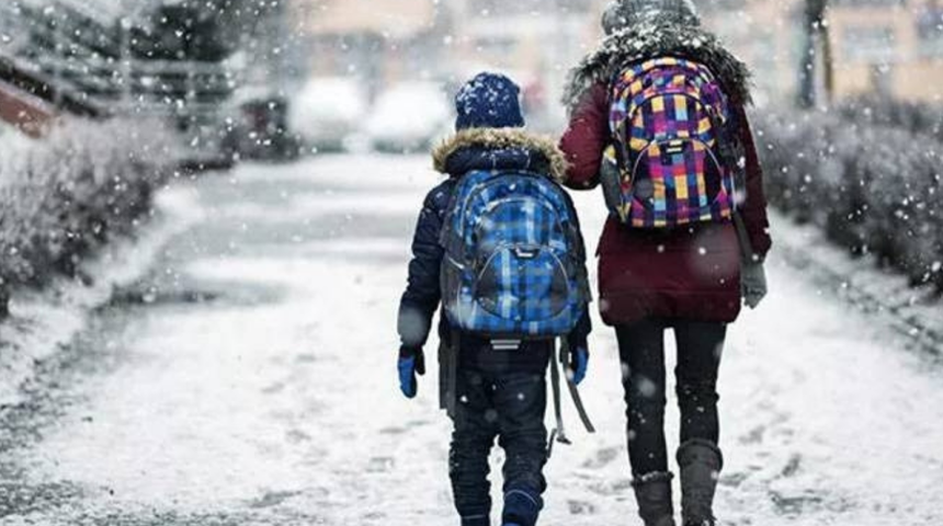 Kar yağışı eğitimi etkiledi! Çok sayıda il ve ilçede okullar tatil edildi