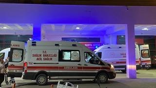 Bursa'da hasta taşıyan ambulans karşı şeride geçerek otomobile çarptı: 4 yaralı