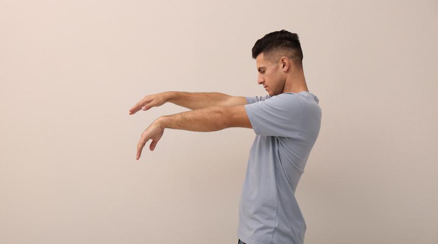 Uyurgezerlik nedir? Uyurgezerlik sırasında beyin ve vücut nasıl çalışır ve neden olur?