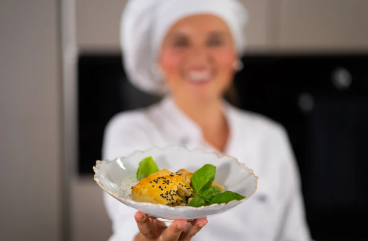 İlk sorumuzla başlayalım. Akşam yemeği için ne yapacağına karar vermekte zorlanır mısın? 