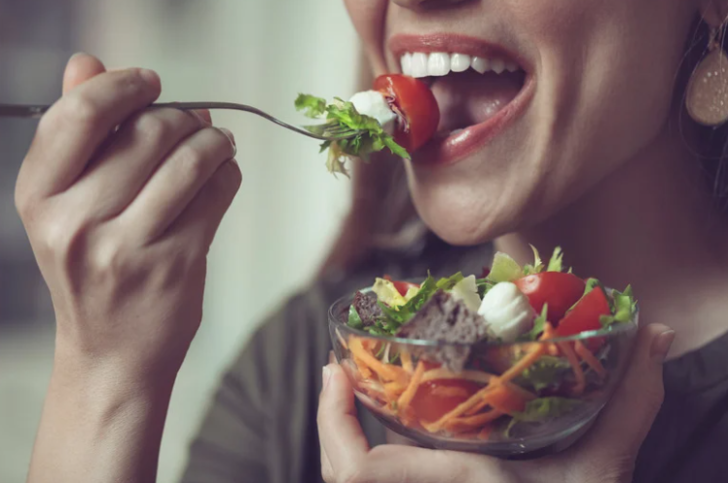 Diyelim ki yemek siparişi vermeye karar verdin, en büyük sorunun ne oluyor? 