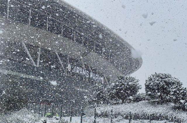 İstanbul'da kar yağışı etkisini sürdürmeye devam ediyor! Sarı-kırmızılılar UEFA Avrupa Ligi'nde Play-off maçına çıkacaktı: Galatasaray-AZ Alkmaar maçı ertelenecek mi?