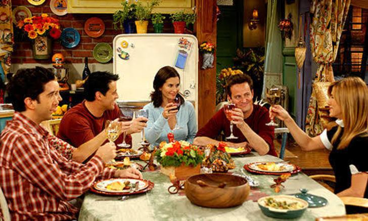 Arkadaşlarınla dışarıda çıktığında yemek seçme süreciniz nasıl ilerliyor? 