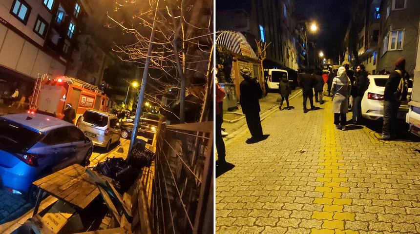 Küçükçekmece'de korkutan anlar! Binadan çatlama sesi geldi, vatandaşlar tahliye edildi