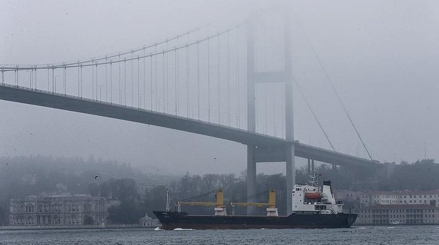 İstanbul Boğazı için yeni karar: Sis nedeniyle trafik askıya alındı