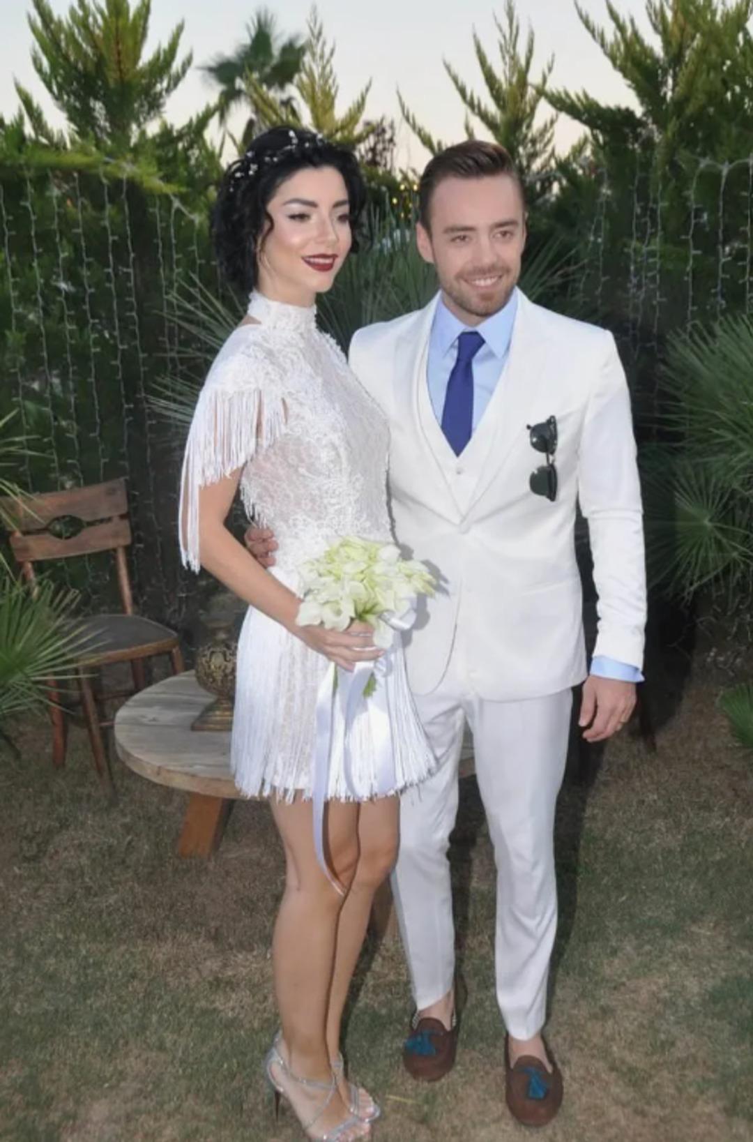 Merve Boluğur ile Murat Dalkılıç barıştı mı? Eski kocasına döndüğü söylenirken paylaştı 1