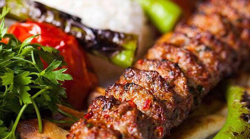  Yer: Konya... Yine domuz eti vakası! Adana kebap ve köftenin içine domuz eti koymuşlar