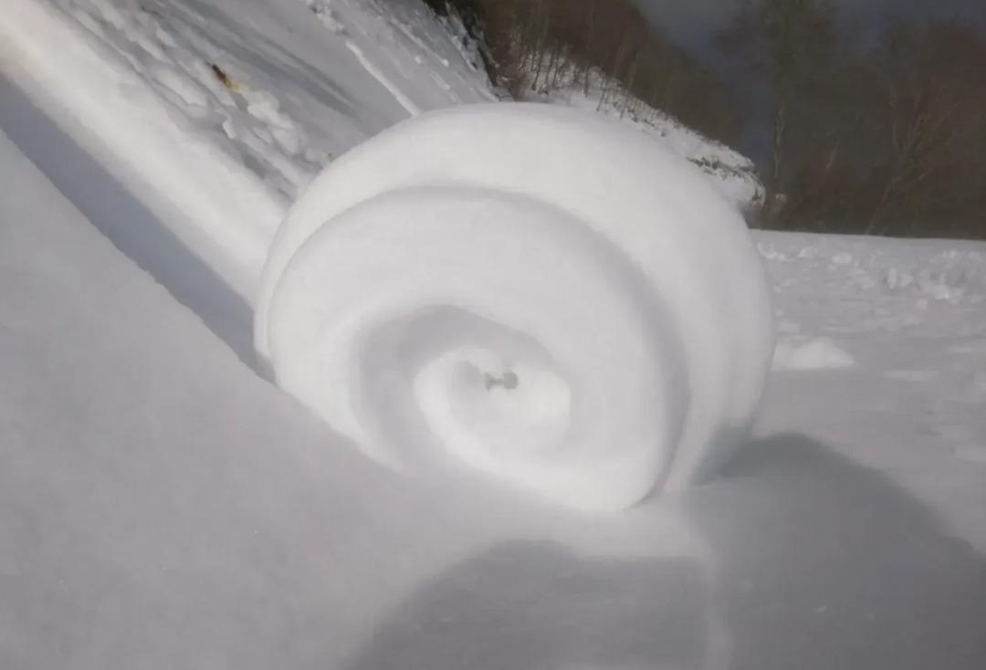 Görenler dondurma sandı! Nadir de olsa Amasya da görüldü: Öyle bir yağdı ki rulosu bile oldu 2