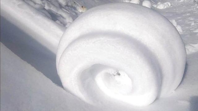 Görenler dondurma sandı! Nadir de olsa Amasya'da görüldü: Öyle bir yağdı ki rulosu bile oldu