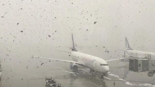 Kar yağışı nedeniyle pilot iniş yapamadı! Telsiz konuşmaları ortaya çıktı: 15 dakikalık yakıtımız kaldı