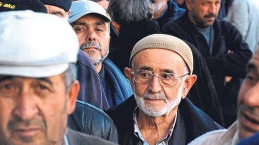 Bayram ikramiyesine zam var mı? AK Parti'den emeklileri üzecek açıklama! Yüzde 50 artış bile konuşuluyordu ama...
