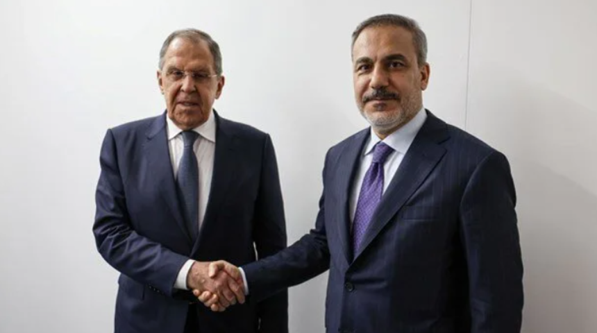 Bakan Fidan, Güney Afrika'da Rusya Dışişleri Bakanı Lavrov ile görüştü