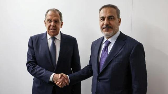 Bakan Fidan, Güney Afrika'da Rusya Dışişleri Bakanı Lavrov ile görüştü