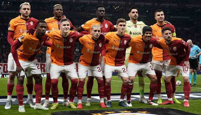 Galatasaray, AZ Alkmaar maçından istediği sonucu alamadı ve UEFA Avrupa Ligi'ne veda etti...