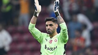Günay Güvenç yıldızlaştı... Muslera'nın yerine 11'de başladı, tam 8 kurtarış yaptı