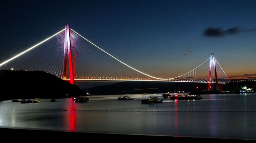 Karın ardından şimdi de sis engeli! İstanbul Boğazı trafiğe kapatıldı: "Askıya alındı"