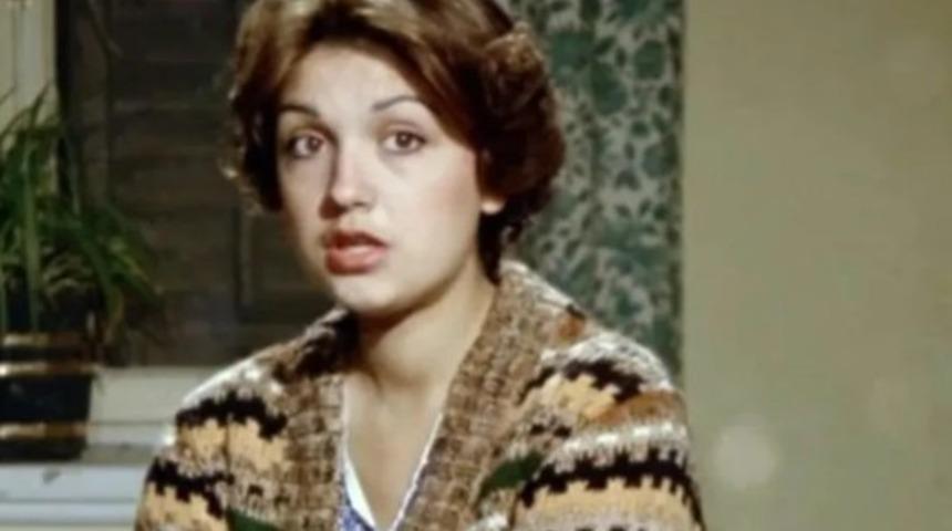 Yeşil&ccedil;am&rsquo;ın masum g&uuml;zeliydi! Ş&ouml;hreti geride bırakıp profes&ouml;r oldu! G&ouml;lgen Beng&uuml;'n&uuml;n son hali g&uuml;ndem oldu