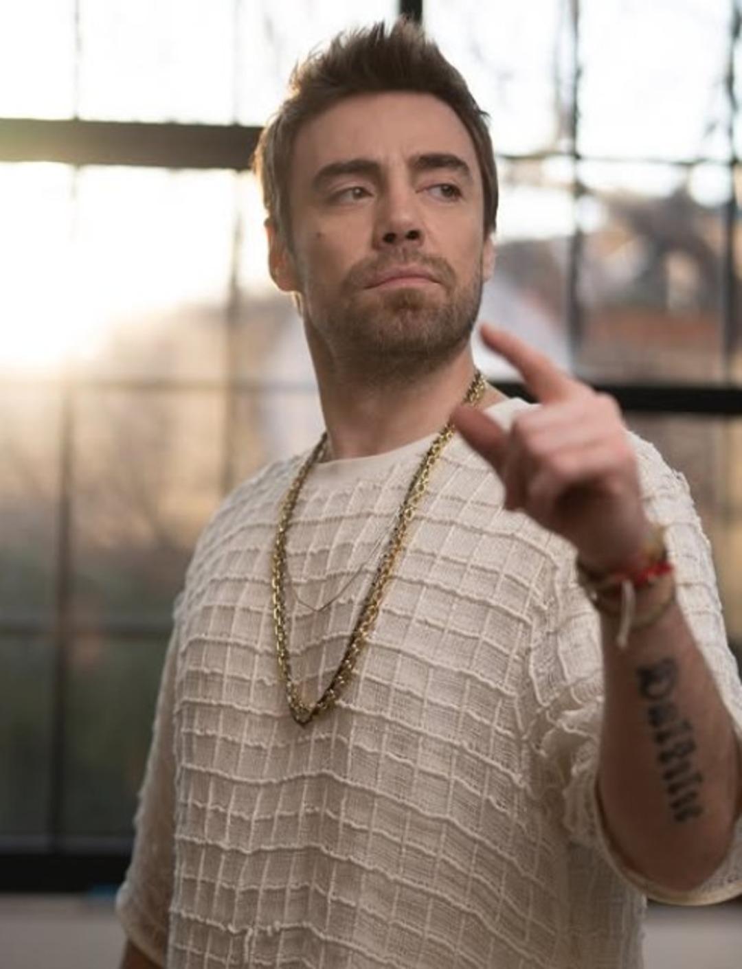 Eski karısı Merve Boluğur ile barıştığı söylenmişti! Murat Dalkılıç ın yeni sevgilisi bakın kim çıktı  2