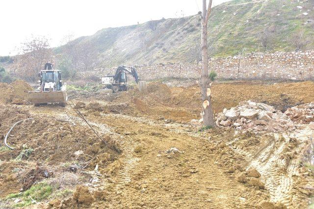 Osmangazi Mahallesi ve Spor Yaşam Evi için ilk kazma vuruldu