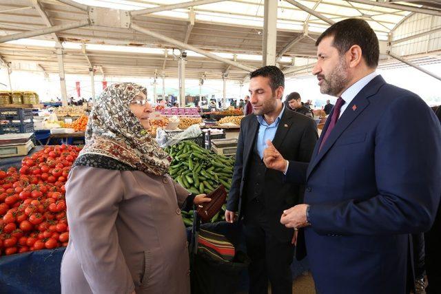 Başkan Ekinci esnaf ve vatandaşlarla bir araya geldi