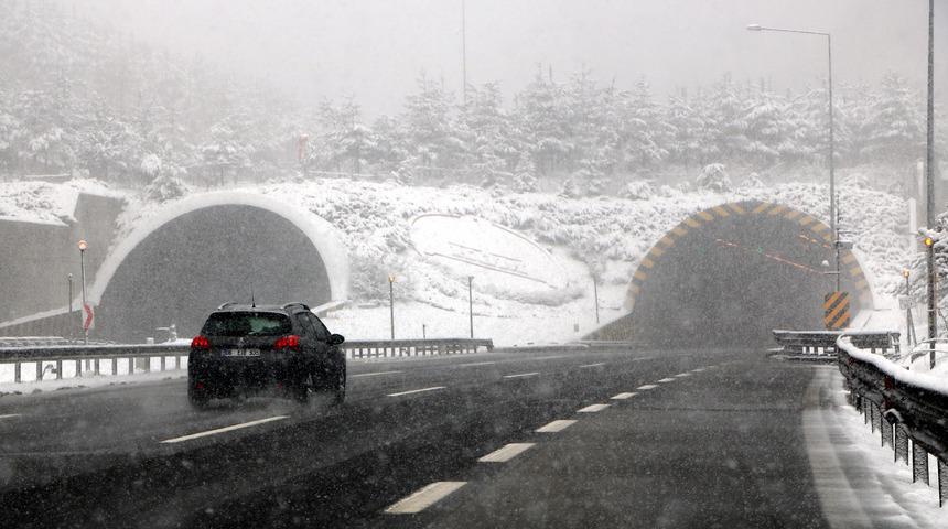 Bolu Dağı için yeni karar: Trafiğe kapatıldı! O yola giren Anadolu Otoyolu'na yönlendiriliyor
