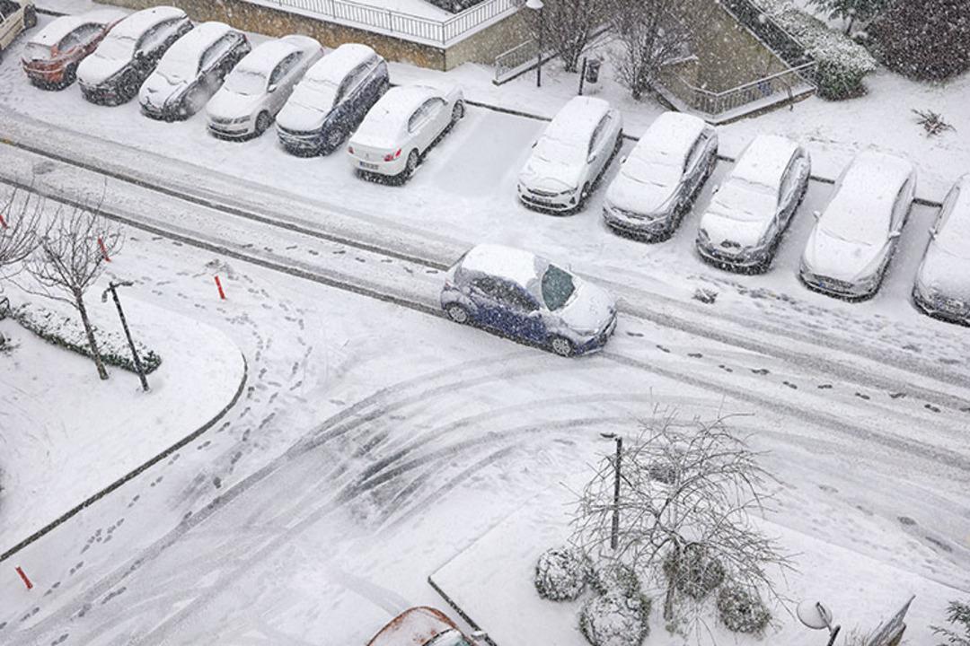 İstanbul da pazartesi (24 Şubat) okullar tatil mi olacak? Meteoroloji uzmanı Orhan Şen  3 güne dikkat  diyerek açıkladı 3