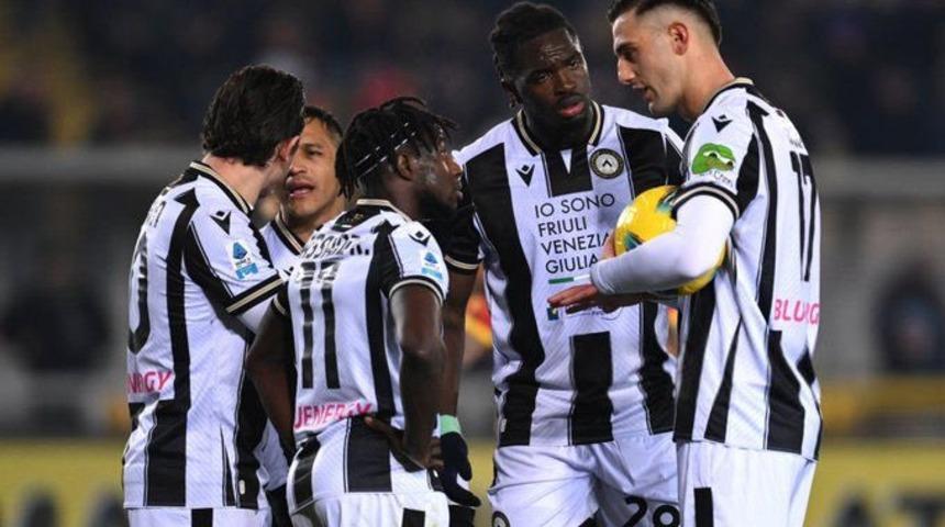 İtalya Serie A'da ilginç olay! Tüm takım ikna etmeye çalıştı... Saniyelerce devam etti